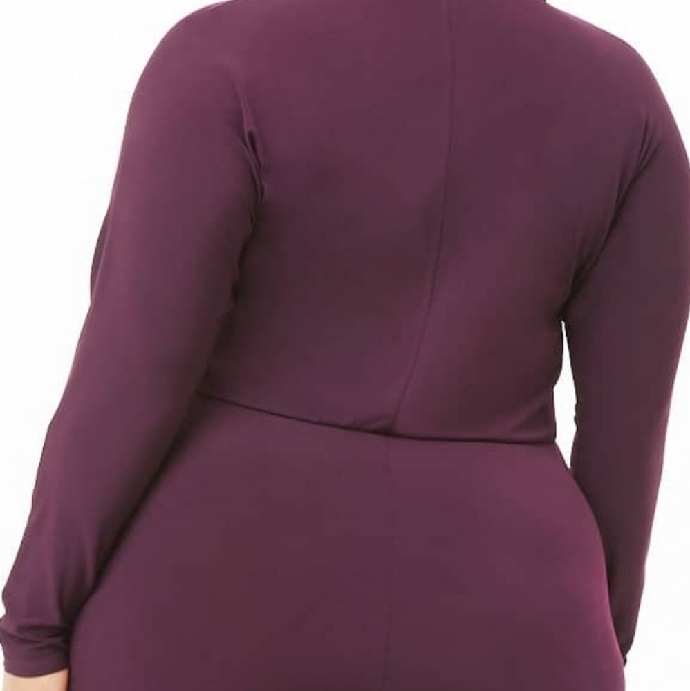 Forever 21 Plus - Picture 2 of 8